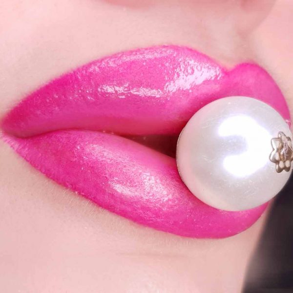 pink pearl lips szájtetoválás